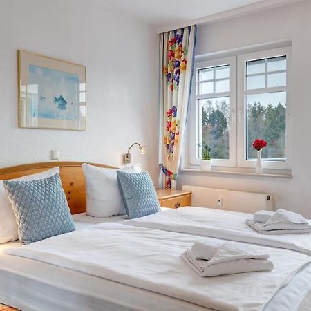 Grosse Schoene 3 Zimmer Ferienwohnung - 100 Qm - In Strandnaehe Fuer 6 Personen!! Heringsdorf  Esterno foto