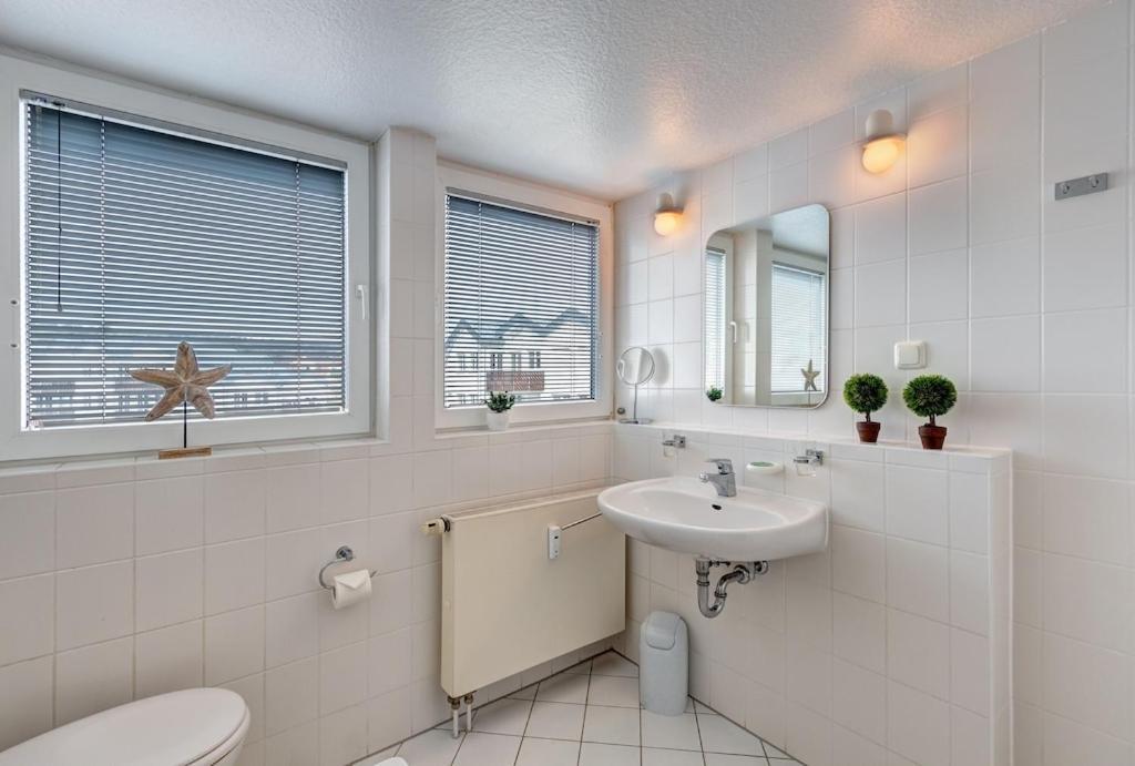 Grosse Schoene 3 Zimmer Ferienwohnung - 100 Qm - In Strandnaehe Fuer 6 Personen!! Heringsdorf  Esterno foto