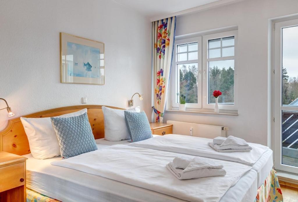 Grosse Schoene 3 Zimmer Ferienwohnung - 100 Qm - In Strandnaehe Fuer 6 Personen!! Heringsdorf  Esterno foto